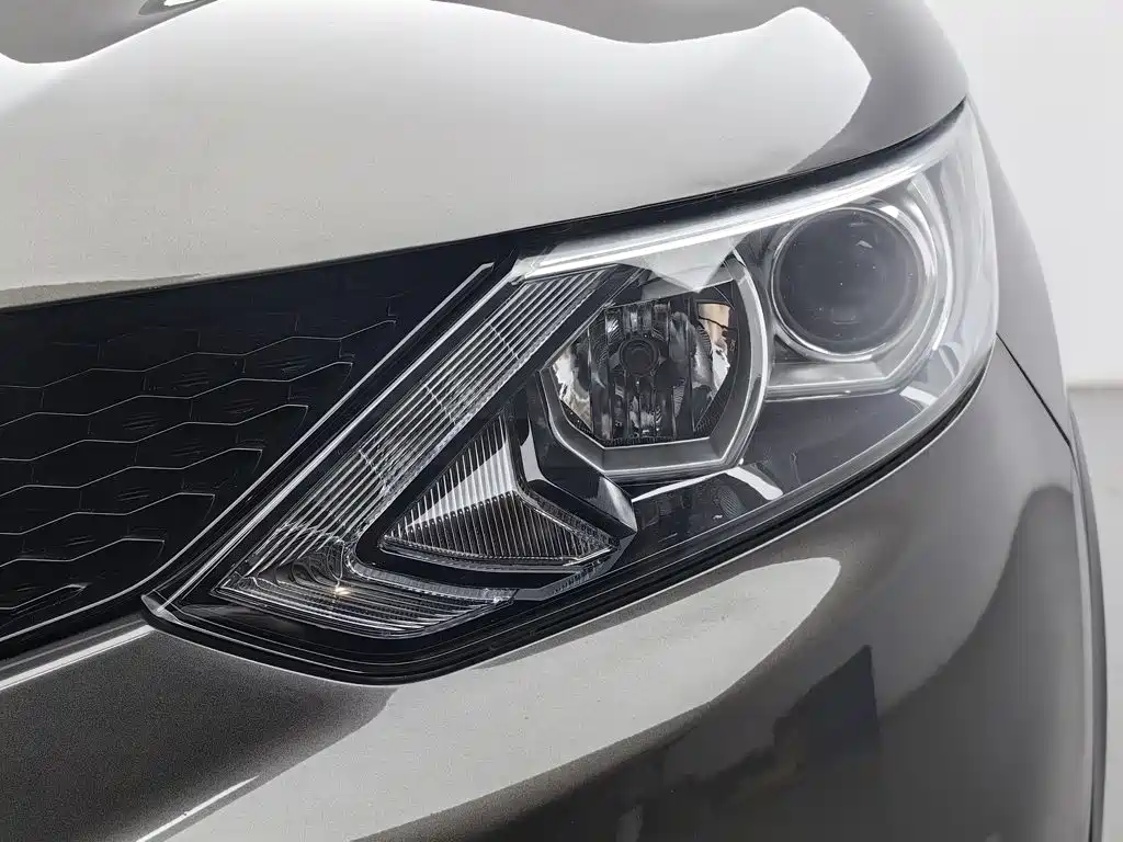 Photo 7 - Nissan Qashqai