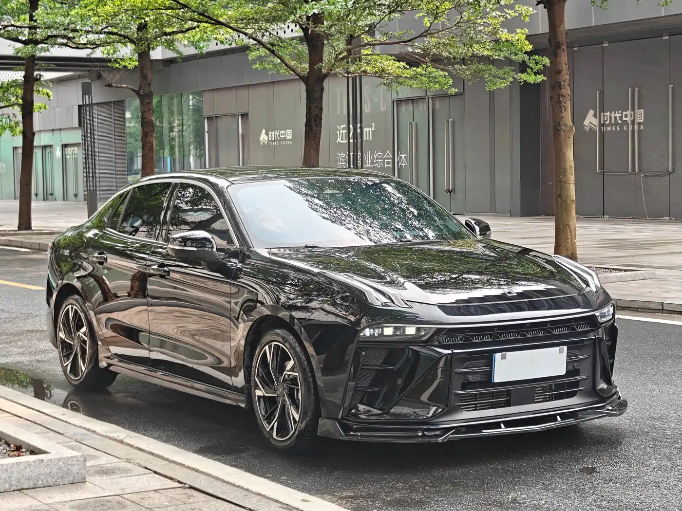 Lynk & Co 03 2025 1.5TD DCT Champion Pro фото 3