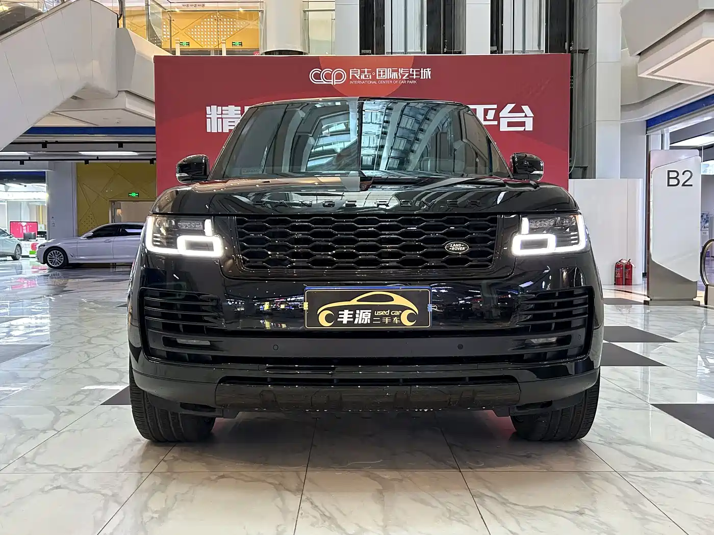 Land Rover Range Rover 2022 3.0 L6 360PS Heritage Edition фото 2