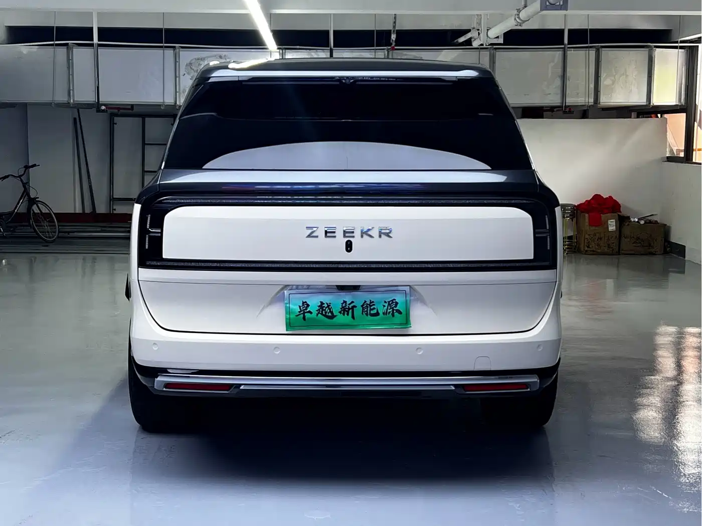 ZEEKR 9X 2026 2025 Model Standard