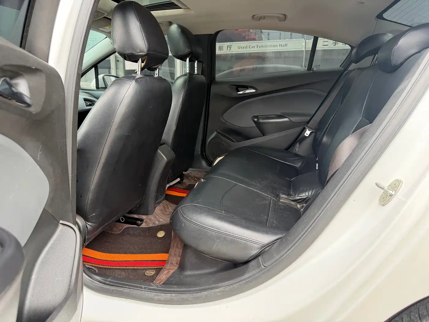 Chevrolet Cruze 2018 320 Automatic Pioneer Sunroof Edition фото 5