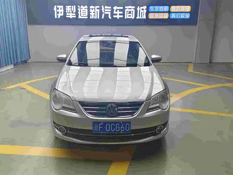 Volkswagen Bora 2012 1.6L Manual Comfort Value Edition