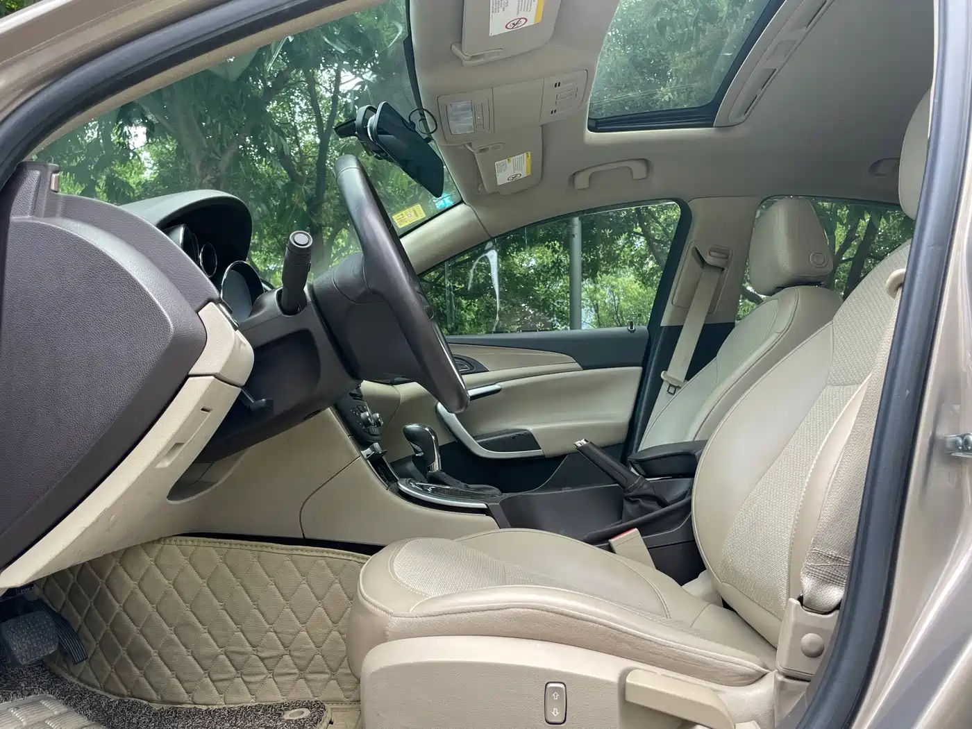 Buick Regal 2012 Model 2.0L Comfort фото 4