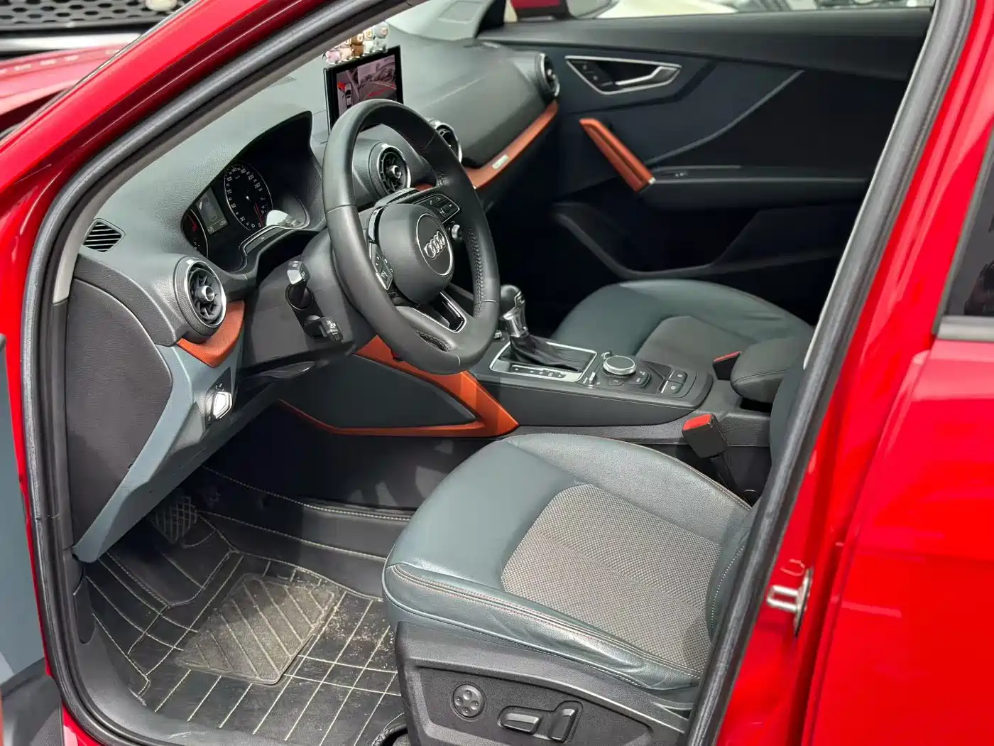 Audi Q2L 2018 35 TFSI Fashion Elegance China V фото 4