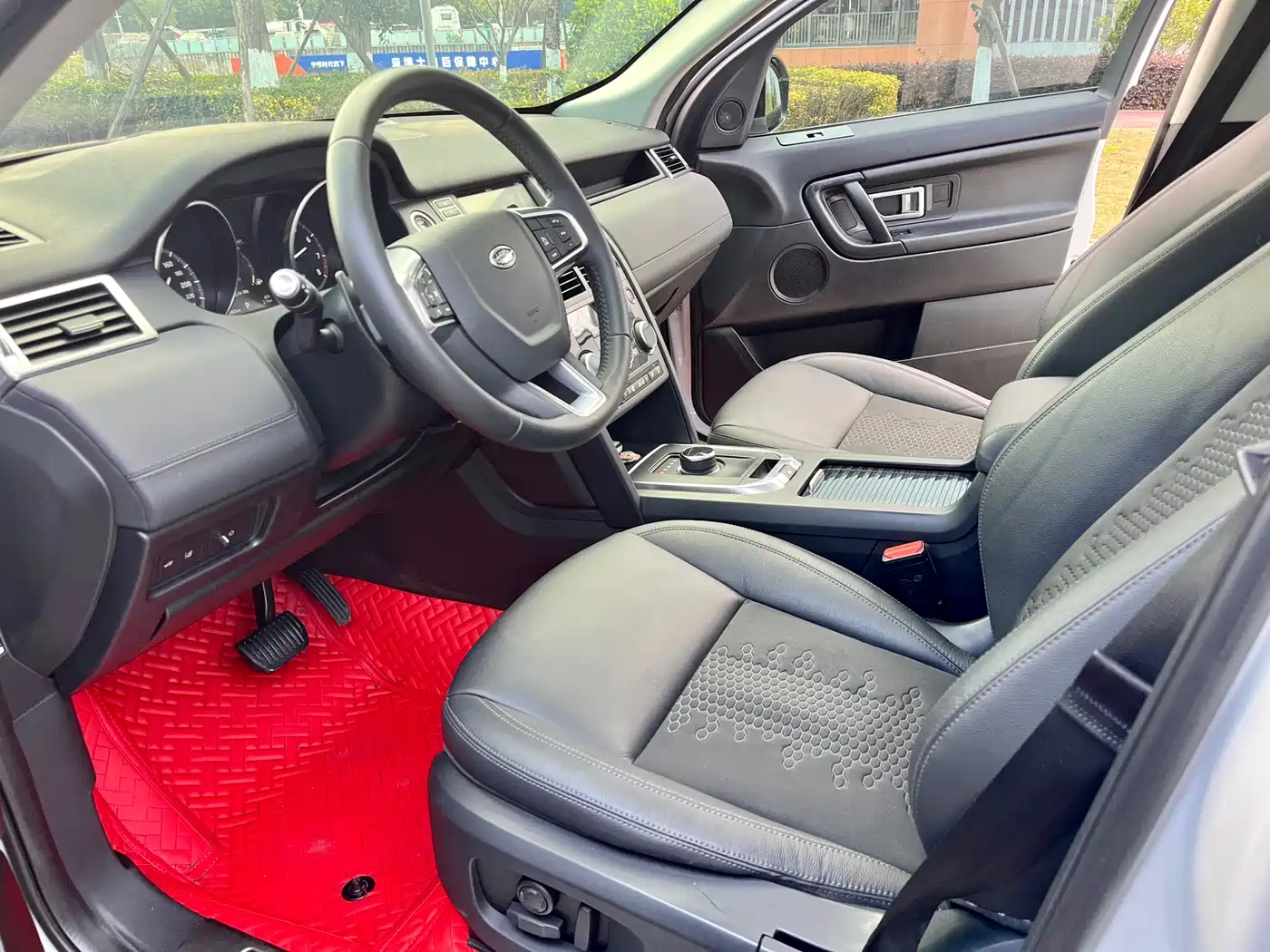 Land Rover Discovery Sport 2019 240PS PURE Edition China V фото 6