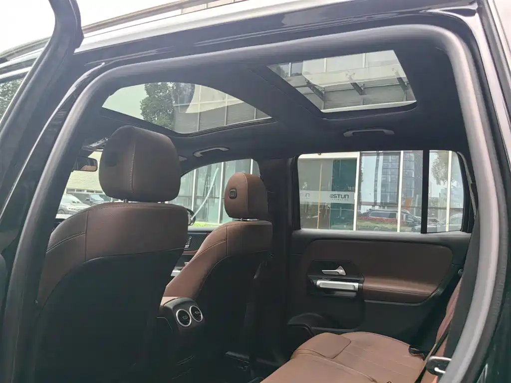 Mercedes-Benz GLB 2025 Model GLB 220 Fashion Style фото 21