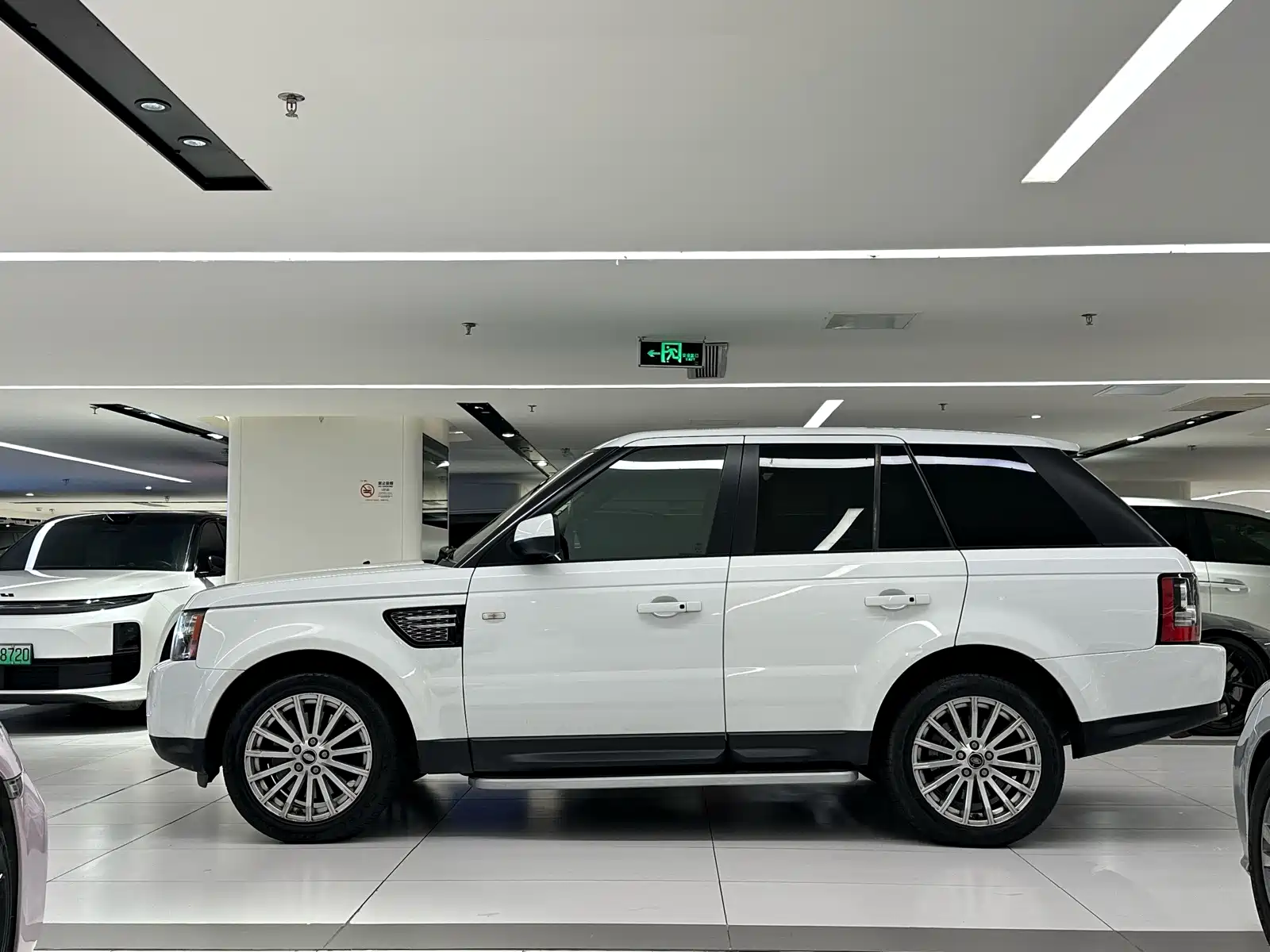 Photo 4 - Land Rover Range Rover Sport
