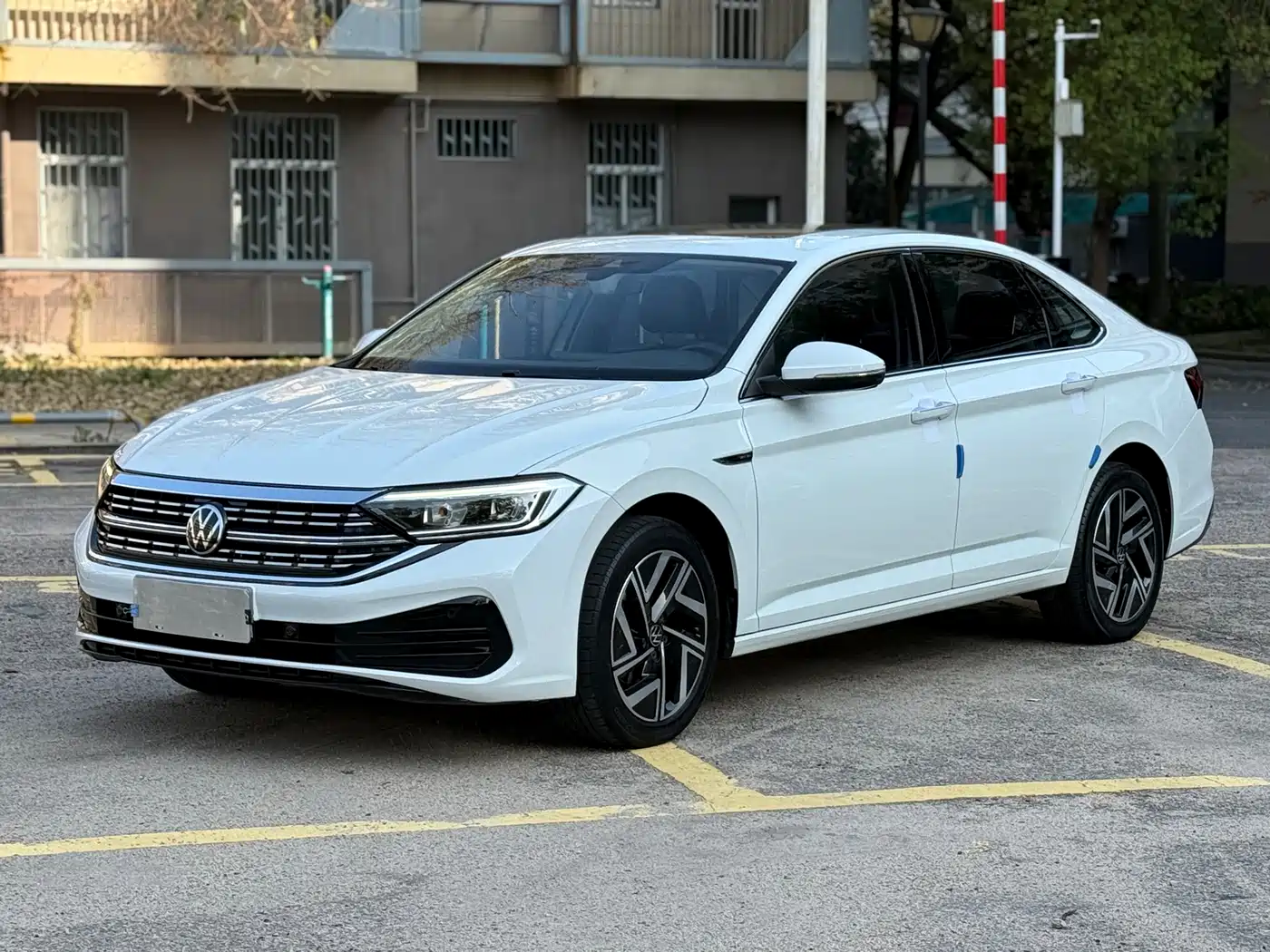 Volkswagen Sagitar 2023 Model Year 200TSI DSG Surpass Edition