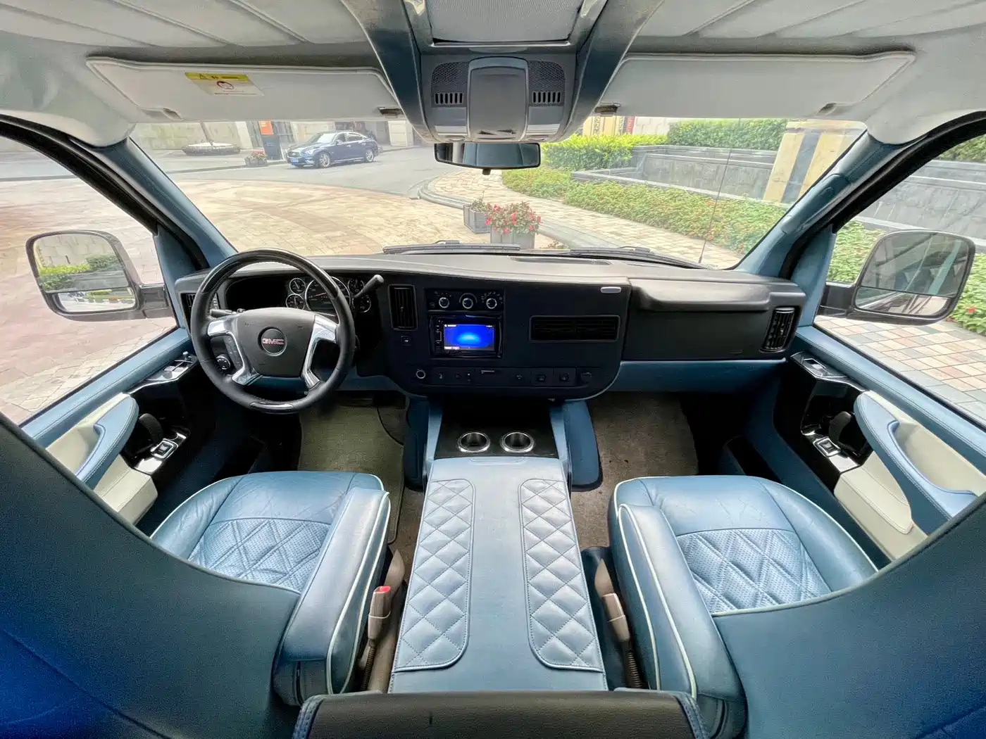 GMC Savana 2015 2015 5.3L G660S 4WD Elegance Edition
