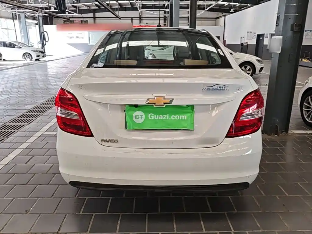 Chevrolet Aveo 2015 2014 Sedan 1.4SL MT Luxury Edition