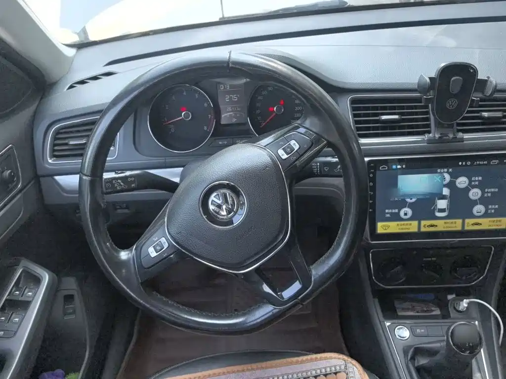 Фото 11 - Volkswagen Lavida