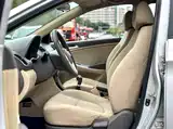 صورة 17 - Hyundai Verna
