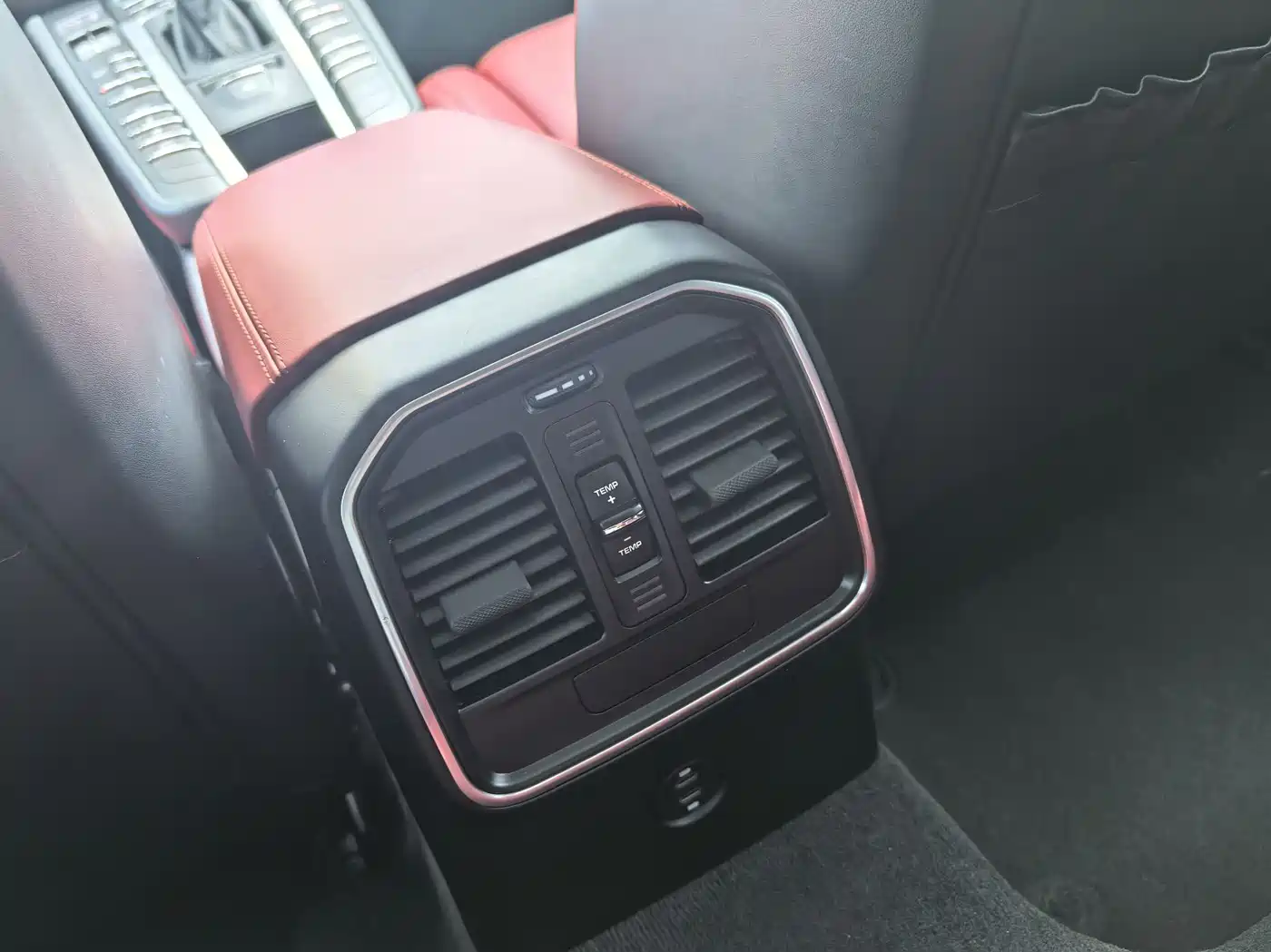 Porsche Macan 2021 Macan 2.0T фото 16