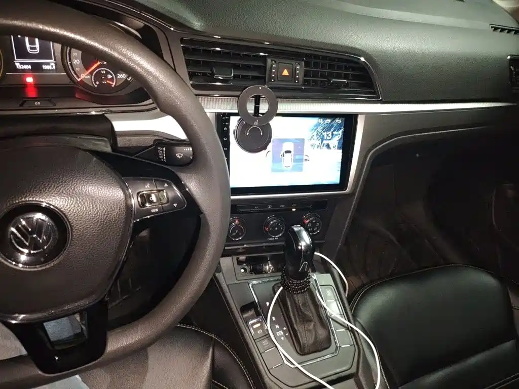 Volkswagen Lamando 2018 230TSI DSG Trend Edition фото 6