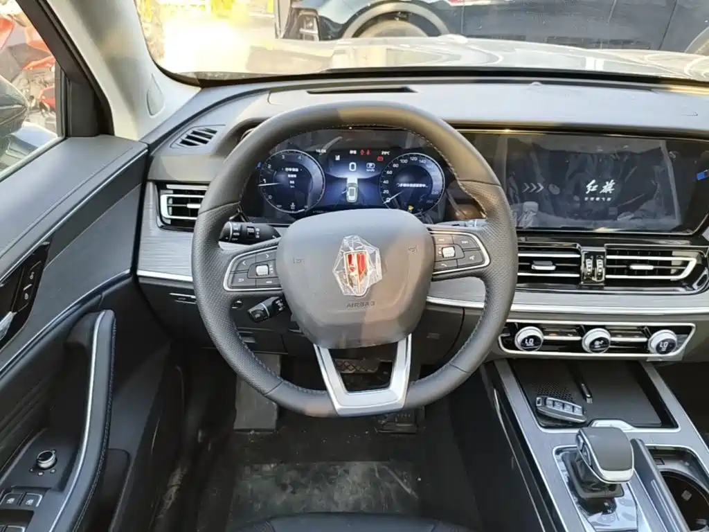 صورة 11 - Hongqi HS5