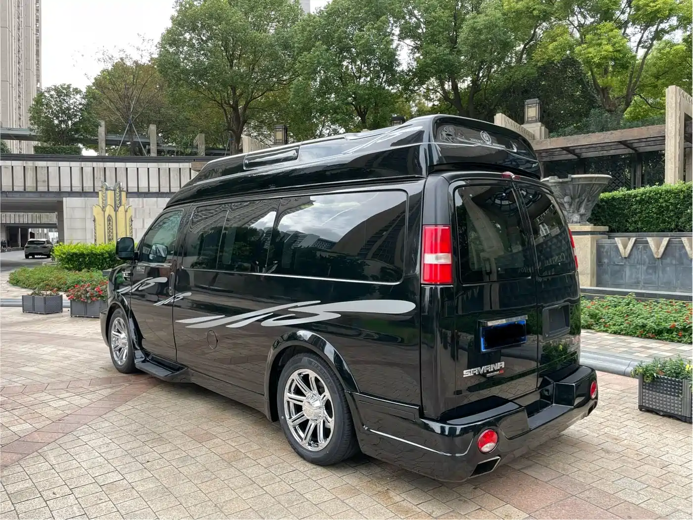 GMC Savana 2015 2015 5.3L G660S 4WD Elegance Edition