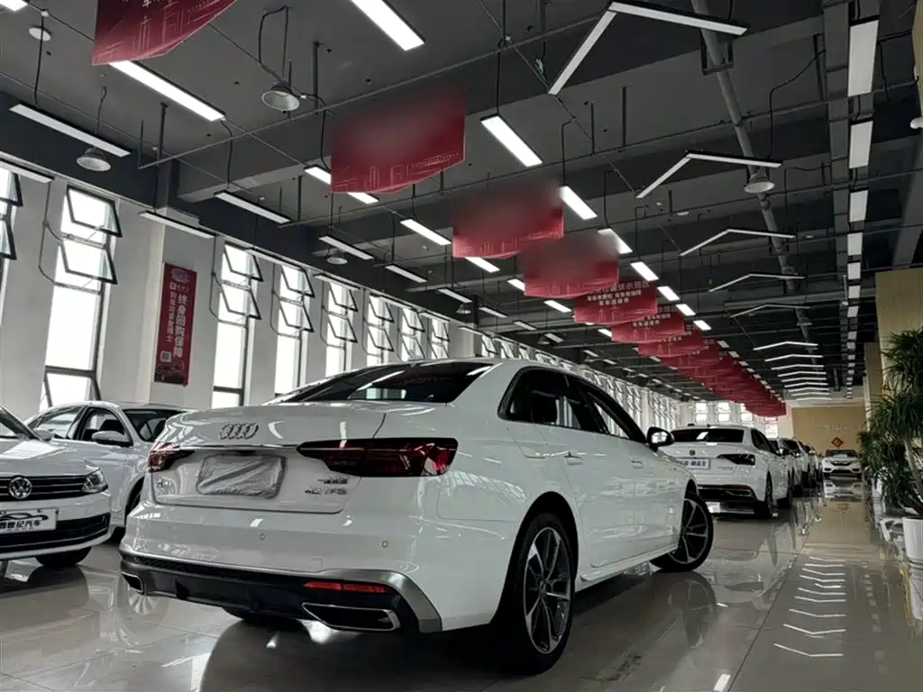 Audi A4L 2020 40 TFSI Fashion Dynamic Edition фото 6