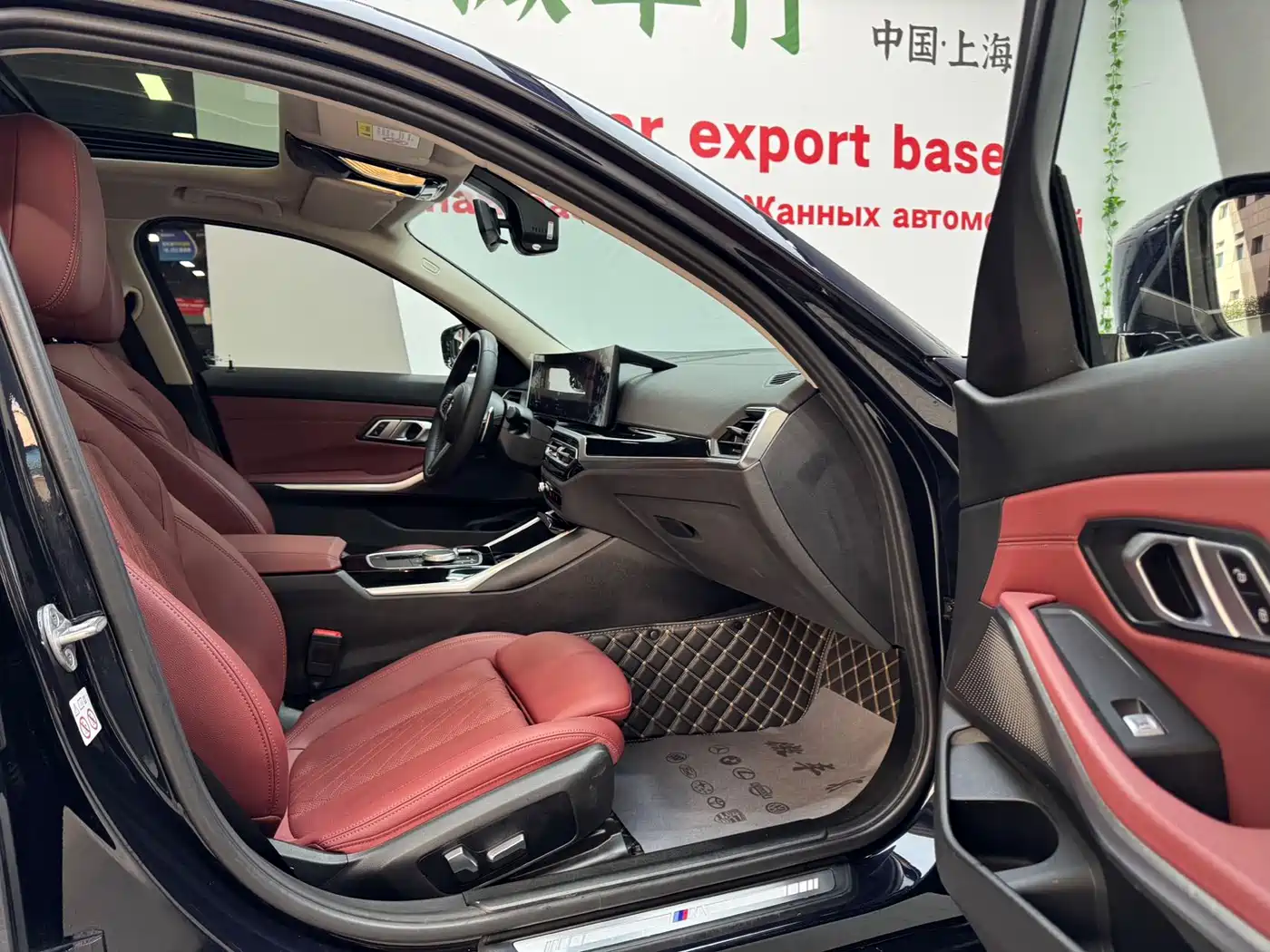 BMW 3 Series 2023 320Li M Sport Package фото 9