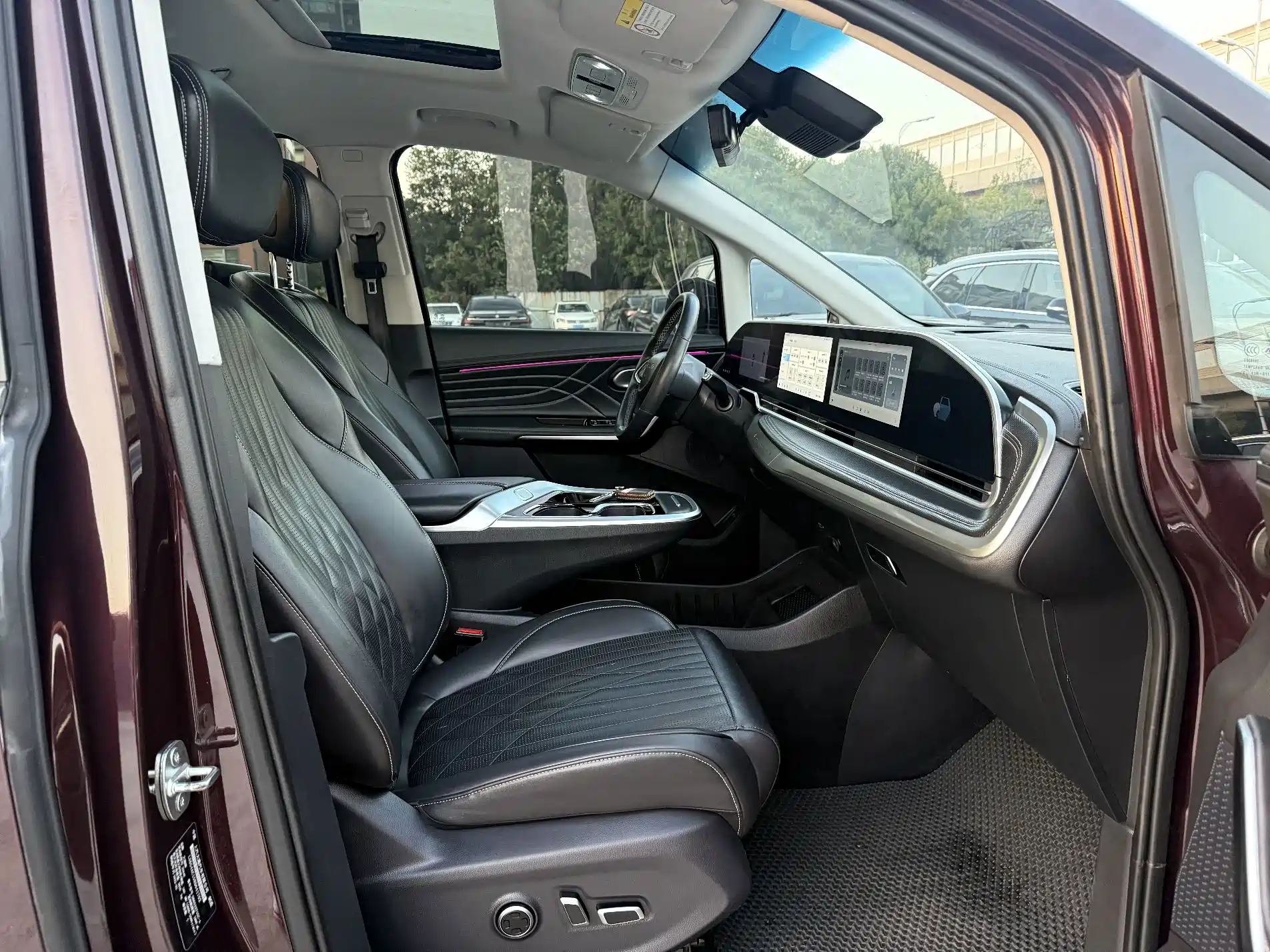 Фото 7 - Maxus Maxus G90