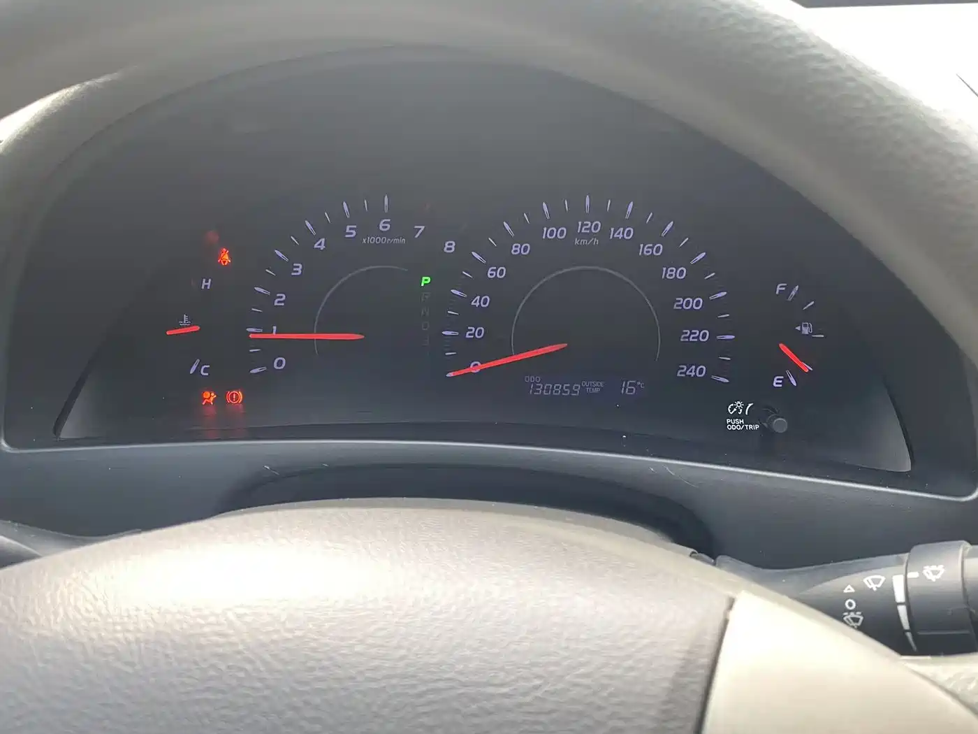Toyota Camry 2013 200E Classic Elite Edition фото 24