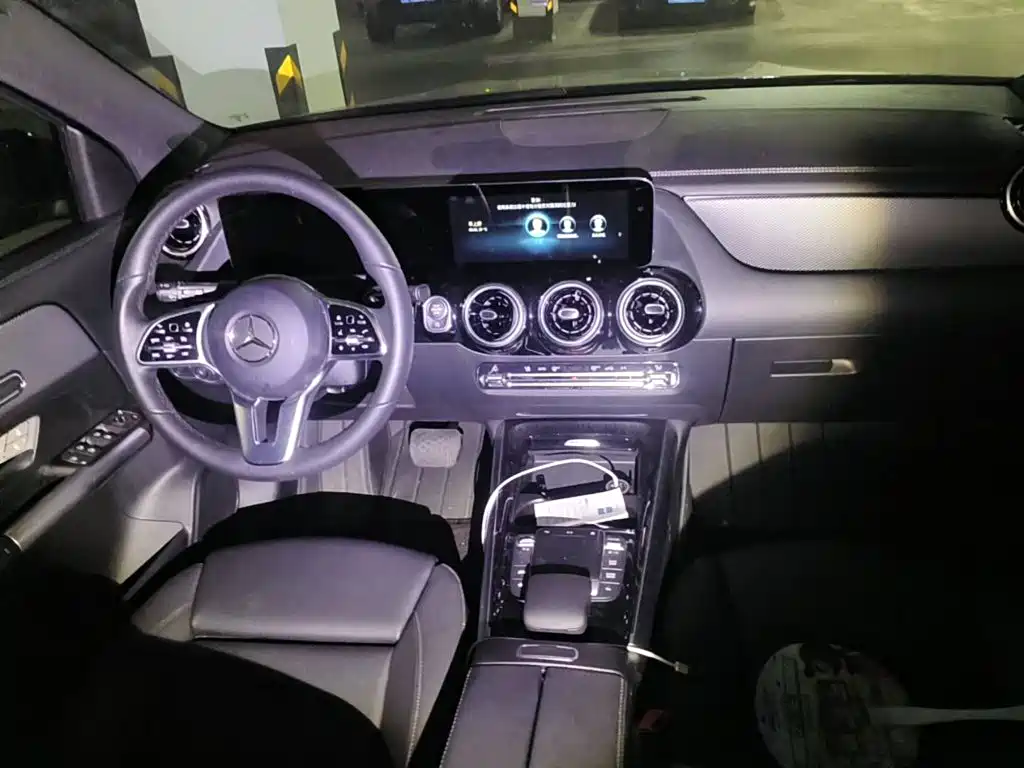 Mercedes-Benz GLA 2023 2023 GLA 200