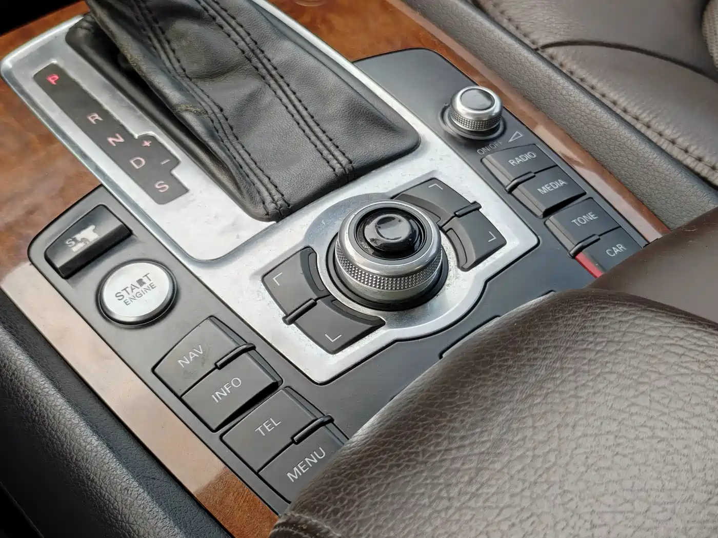 Audi Q7 2014 35 TFSI Progressive фото 10