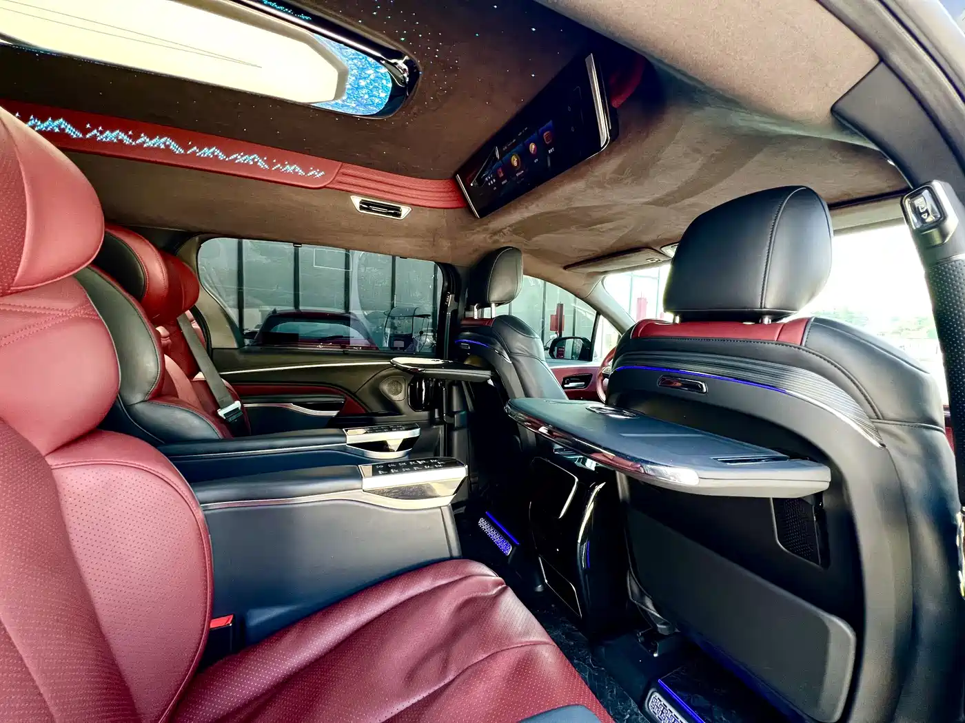 Huadong Auto Huadong Business Van 2026 2025 2.5L Hybrid High Roof Comfort