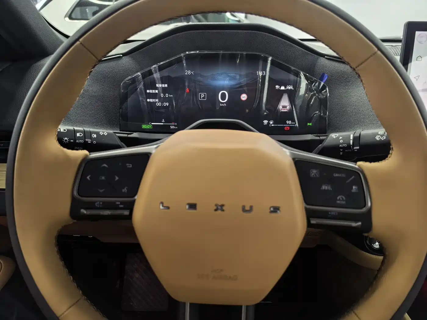 Lexus ES 2025 Model 300h Base Version фото 22