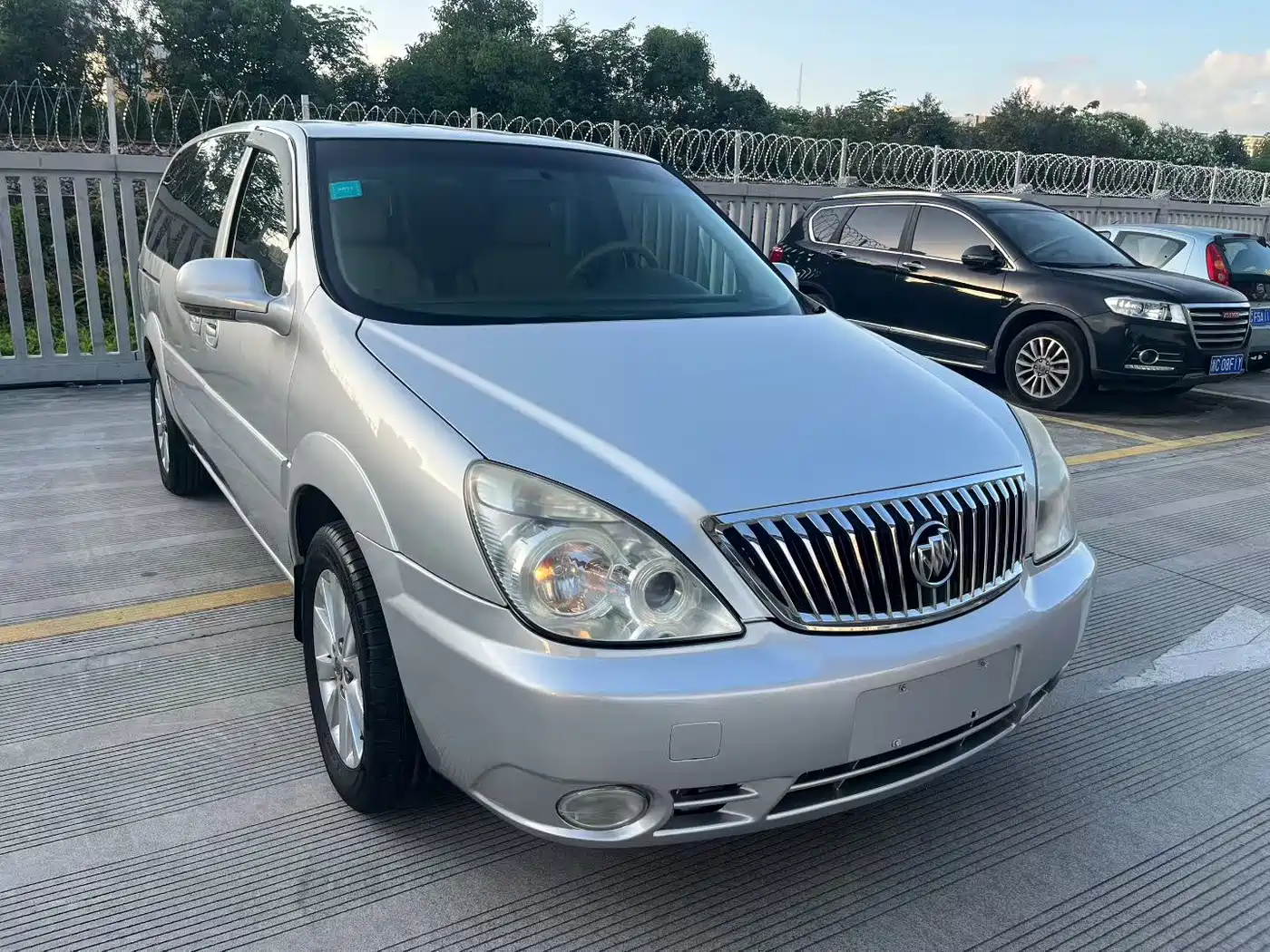 Buick GL8 2014 2.4L Classic Edition фото 3
