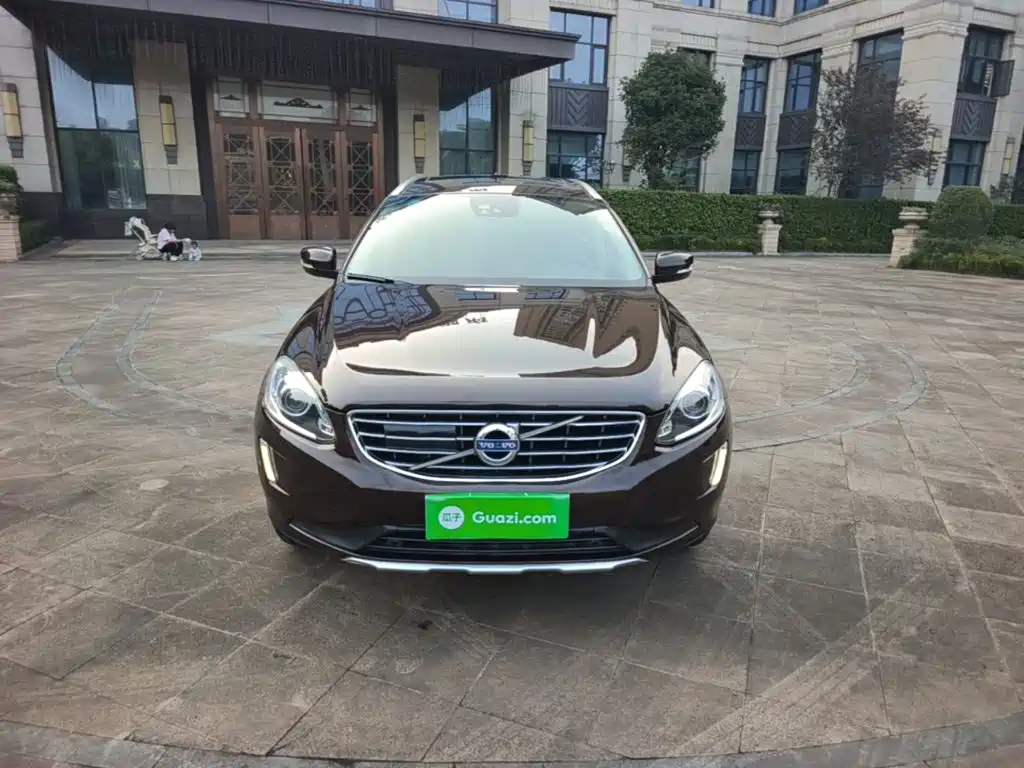 Фото 3 - Volvo XC60