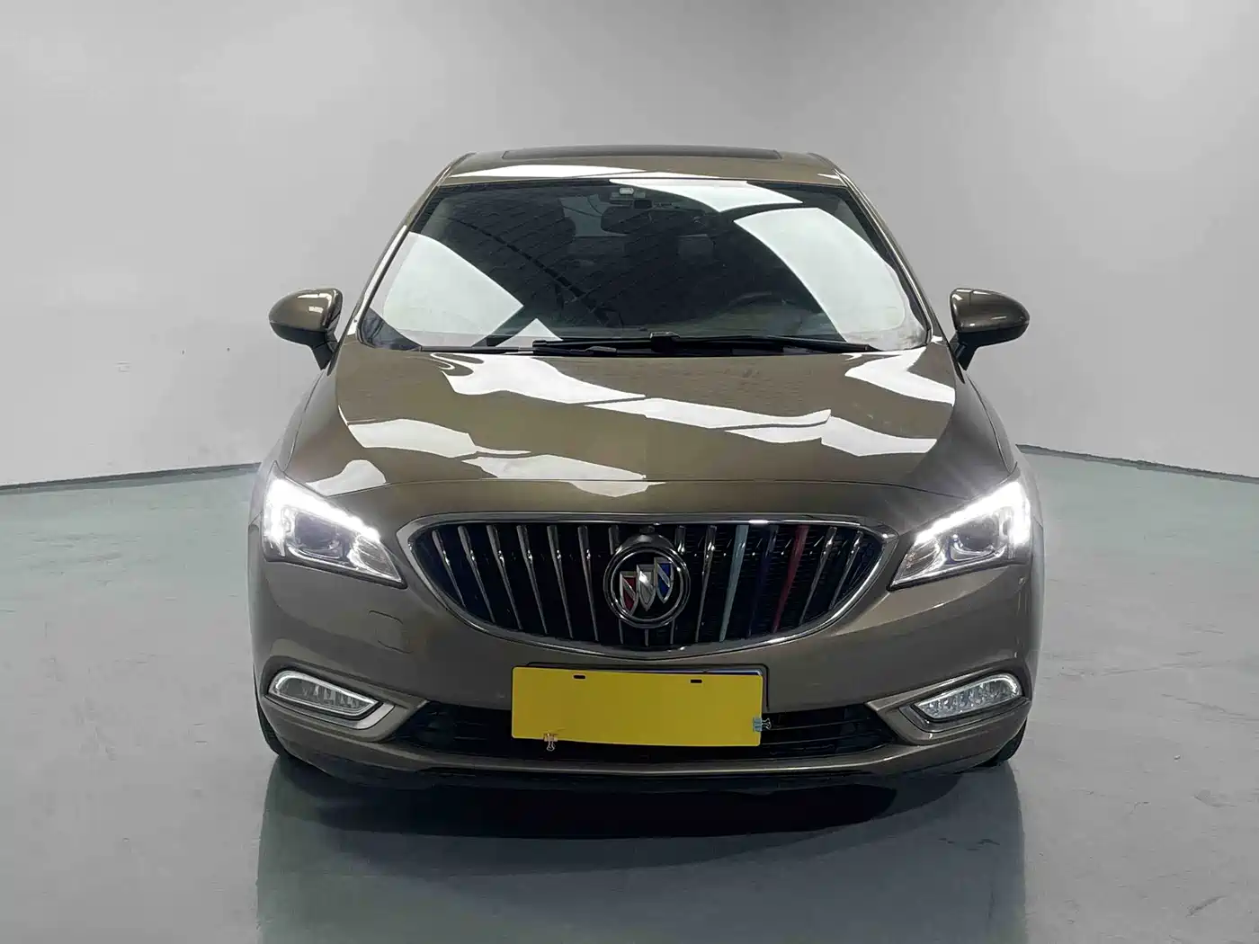 Buick Verano 2015 Sedan 15S Manual Progressive фото 2