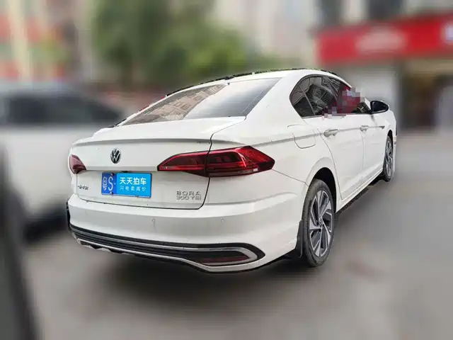 Volkswagen Bora 2024 300TSI DSG Premium Ride Edition — фото 2