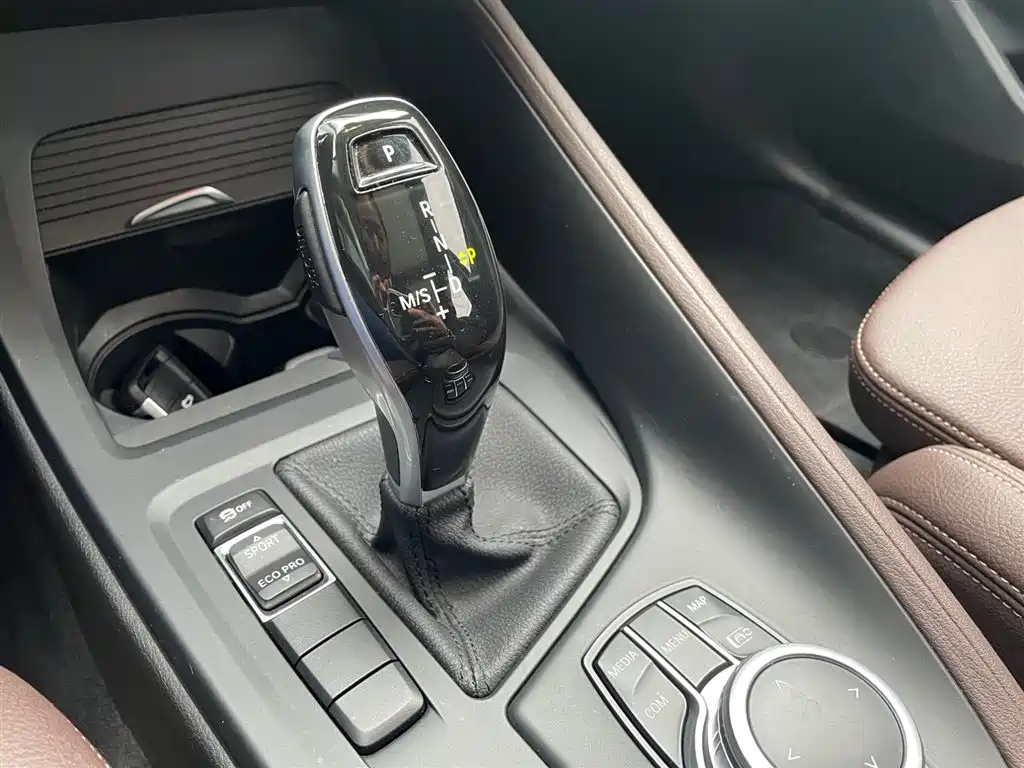 BMW X1 2021 Facelift sDrive20Li Fashion фото 10
