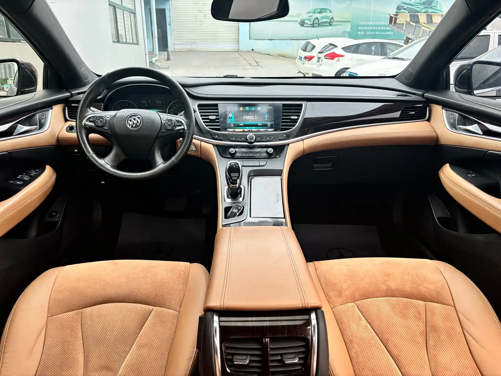 Фото 13 - Buick LaCrosse