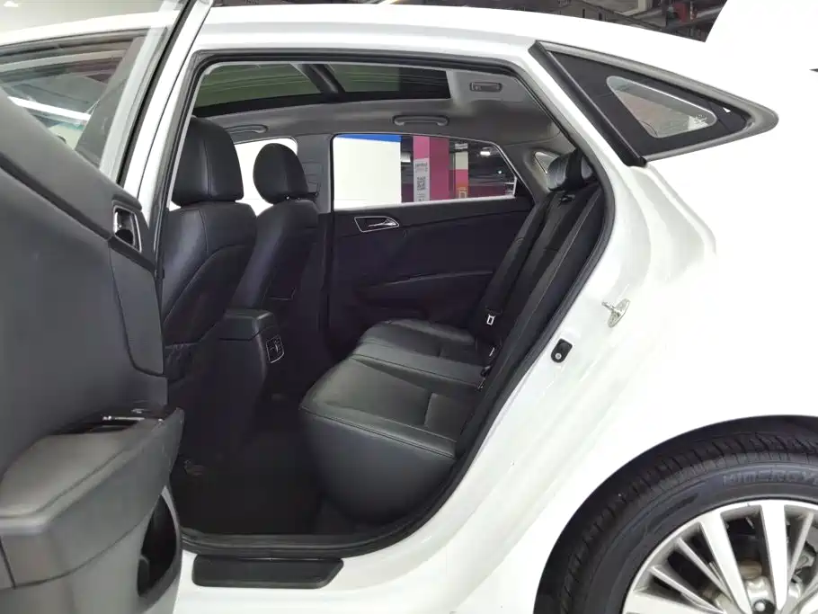 صورة 11 - Hyundai Mistra