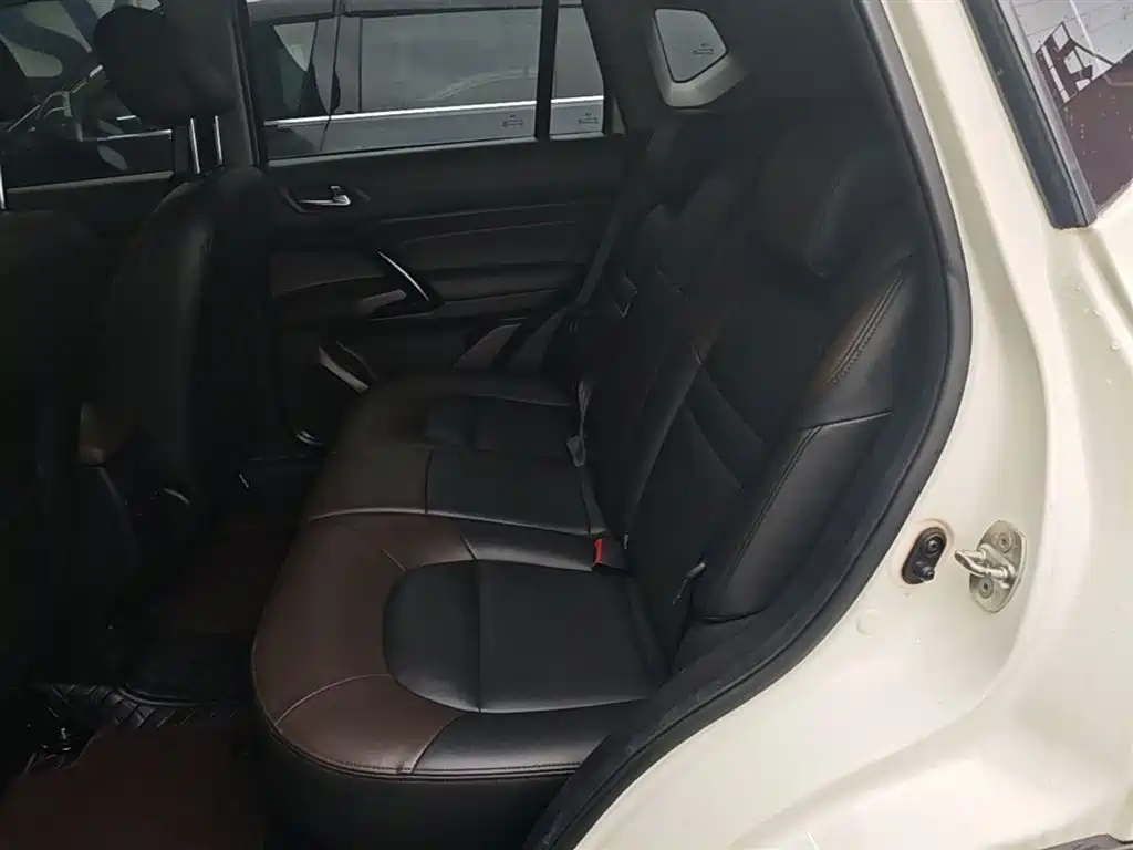 GAC Trumpchi Trumpchi GS4 2017 200T G-DCT 2WD Elite фото 17