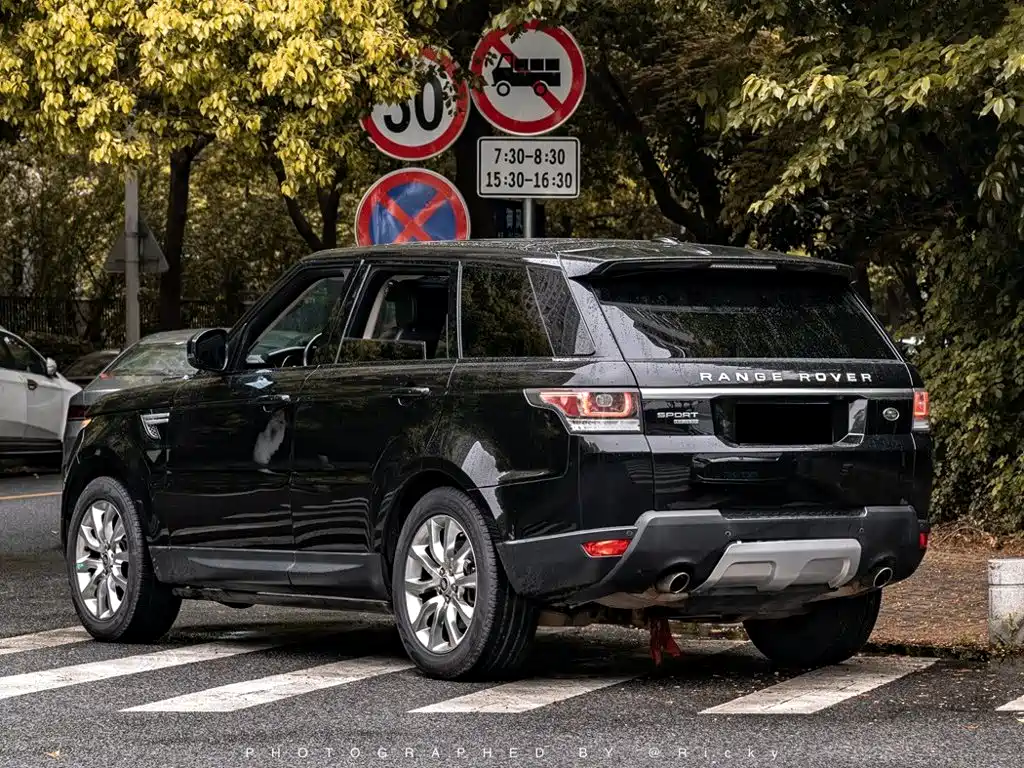 Фото 10 - Land Rover Range Rover Sport
