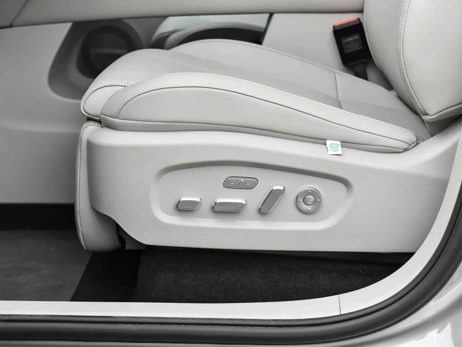 صورة 10 - Leapmotor B10
