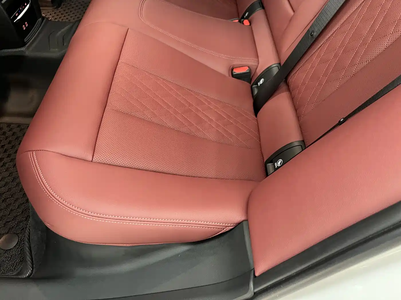 BMW 3 Series 2023 325i M Sport Package фото 15