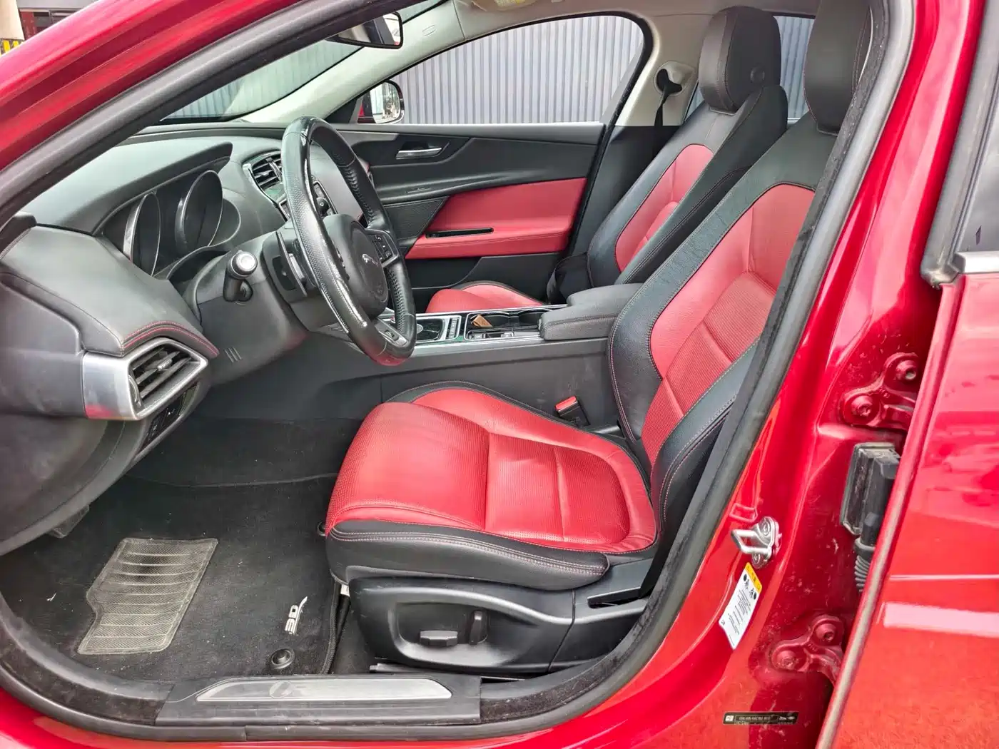 Jaguar XE 2017 2017 2.0T 200PS R-Sport