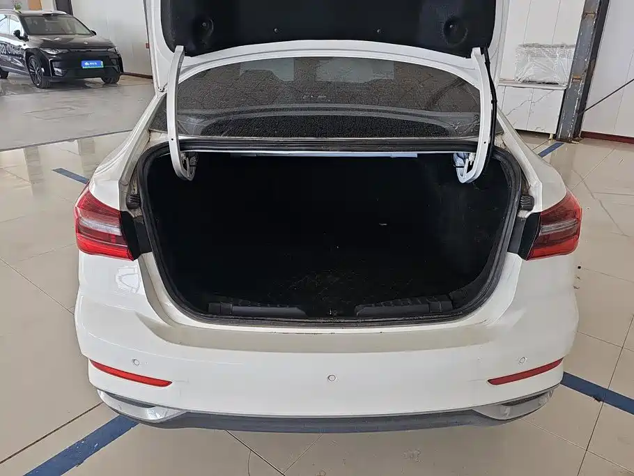 Ford Escort 2022 2021 1.5L Automatic Diamond Edition
