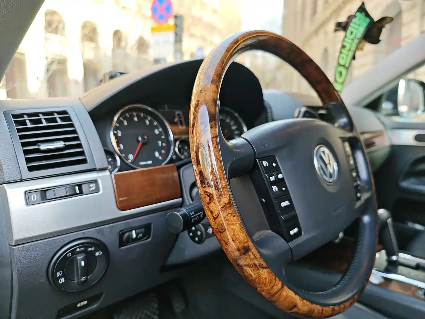 Фото 12 - Volkswagen Touareg