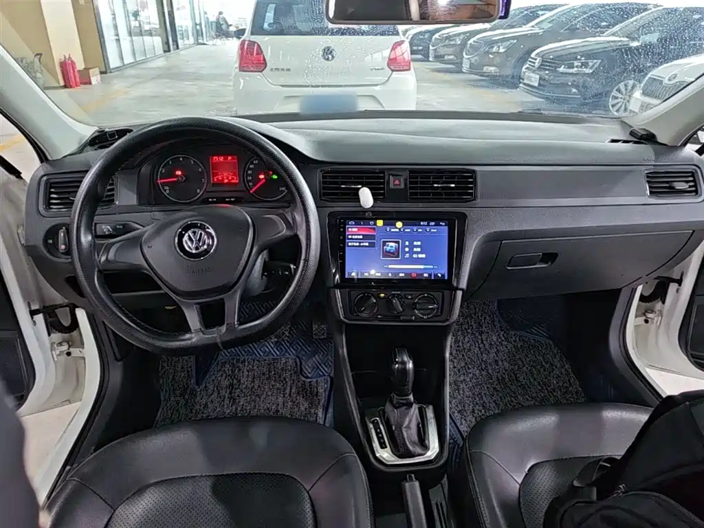 Volkswagen Santana 2016 1.6L Automatic Trend Edition фото 10