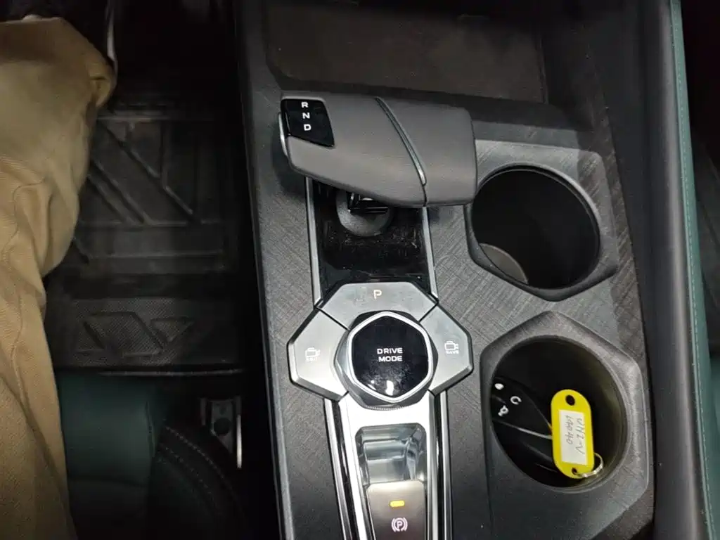 Changan UNI-V iDD 2026 2024 Blue Whale Smart iDD 136km Smart Premium