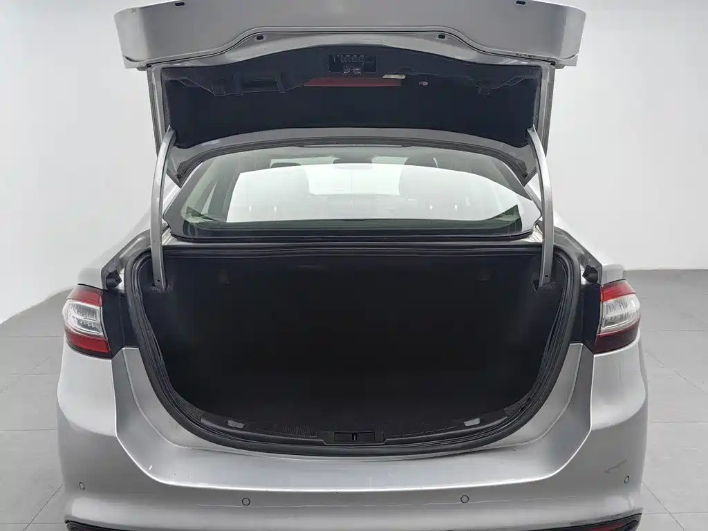 Ford Mondeo 2013 2013 2.0L GTDi200 Luxury