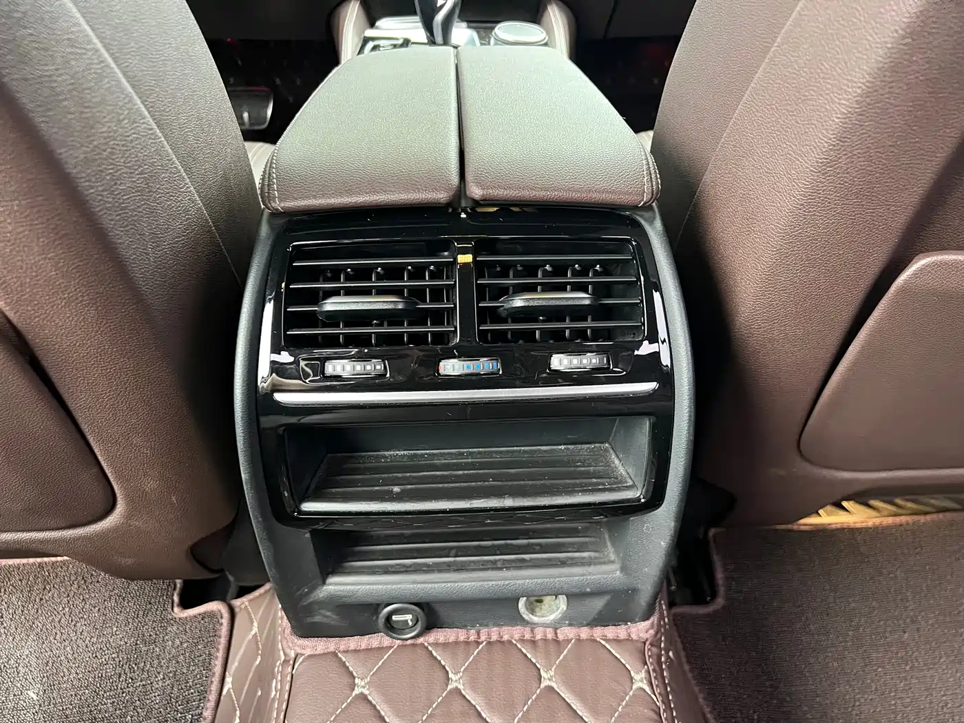 BMW 5 Series 2019 525Li M Sport Package фото 17