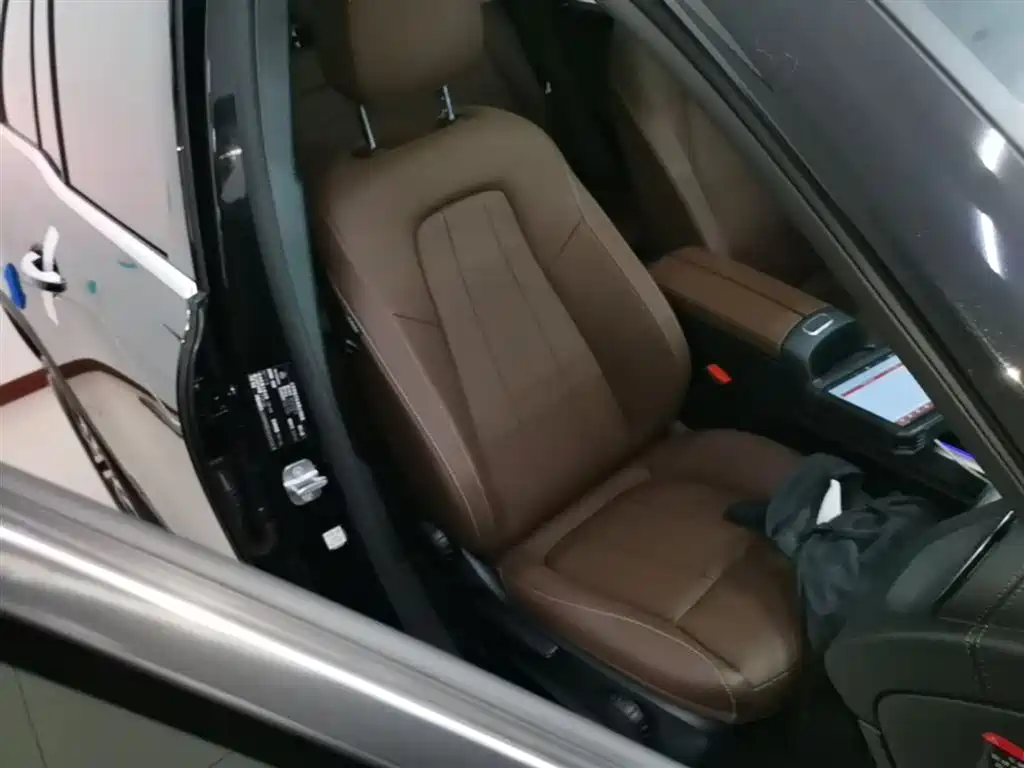 Mercedes-Benz GLB 2025 GLB 220 Dynamic фото 25