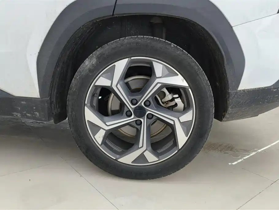 GEELY AUTOMOBILE BOYUE L