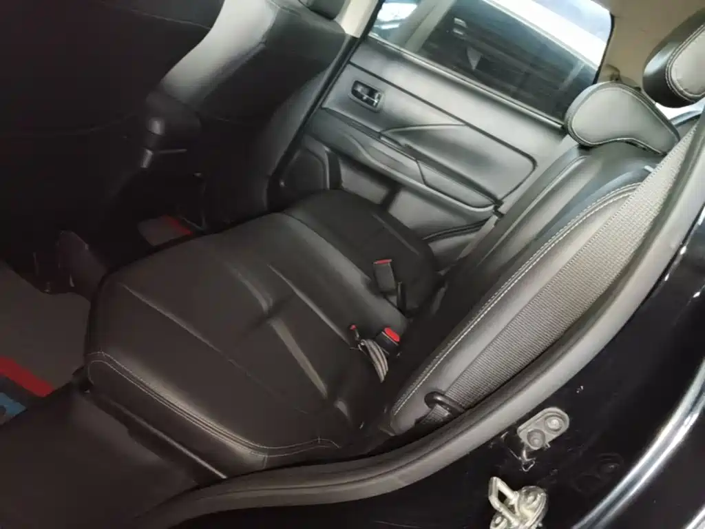 Mitsubishi Outlander 2017 2018 2.0L 2WD Glory Edition 5-seater