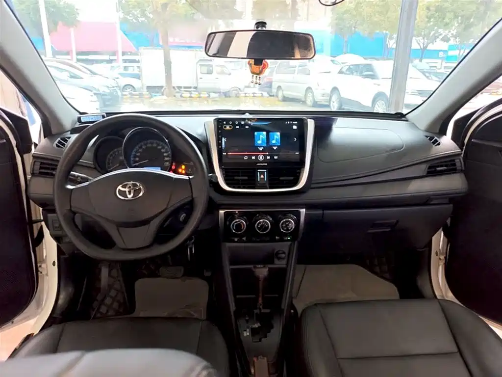 Toyota YARiS L Zhi Xuan 2019 1.5E CVT MeiDong Edition China VI фото 10